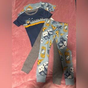 Carters pjs